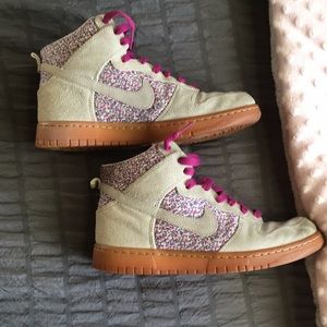 NIKE DUNK HIGH ZOOM
